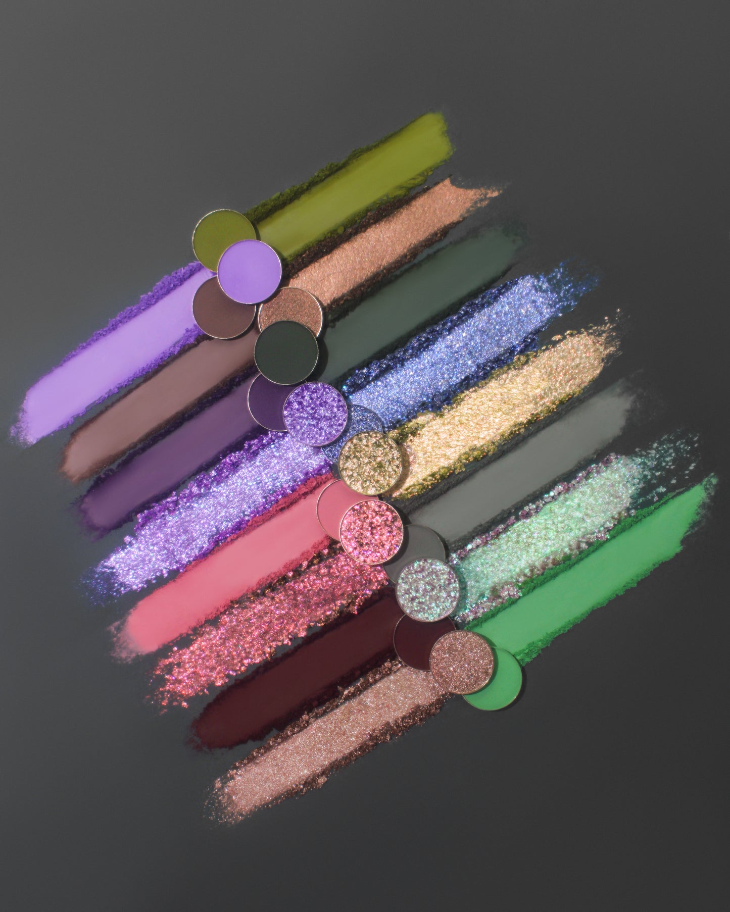 Coalescence x noopur_makeup Magnetic Palette