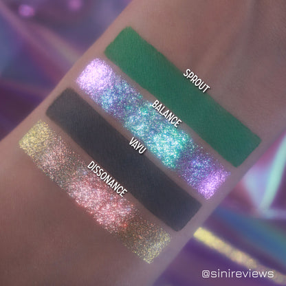 Coalescence x noopur_makeup Magnetic Palette