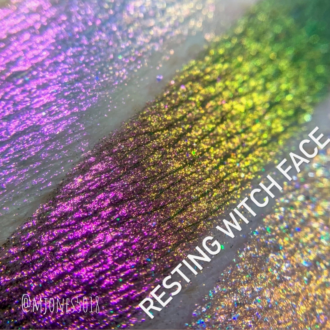 Resting Witch Face Multi-Chrome Pressed Pigment Single