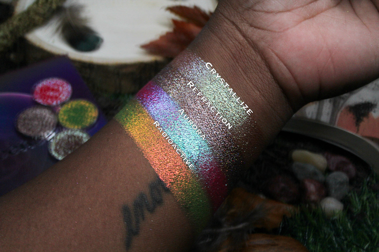 Coalescence x noopur_makeup Pressed Pigment Single- Aurora