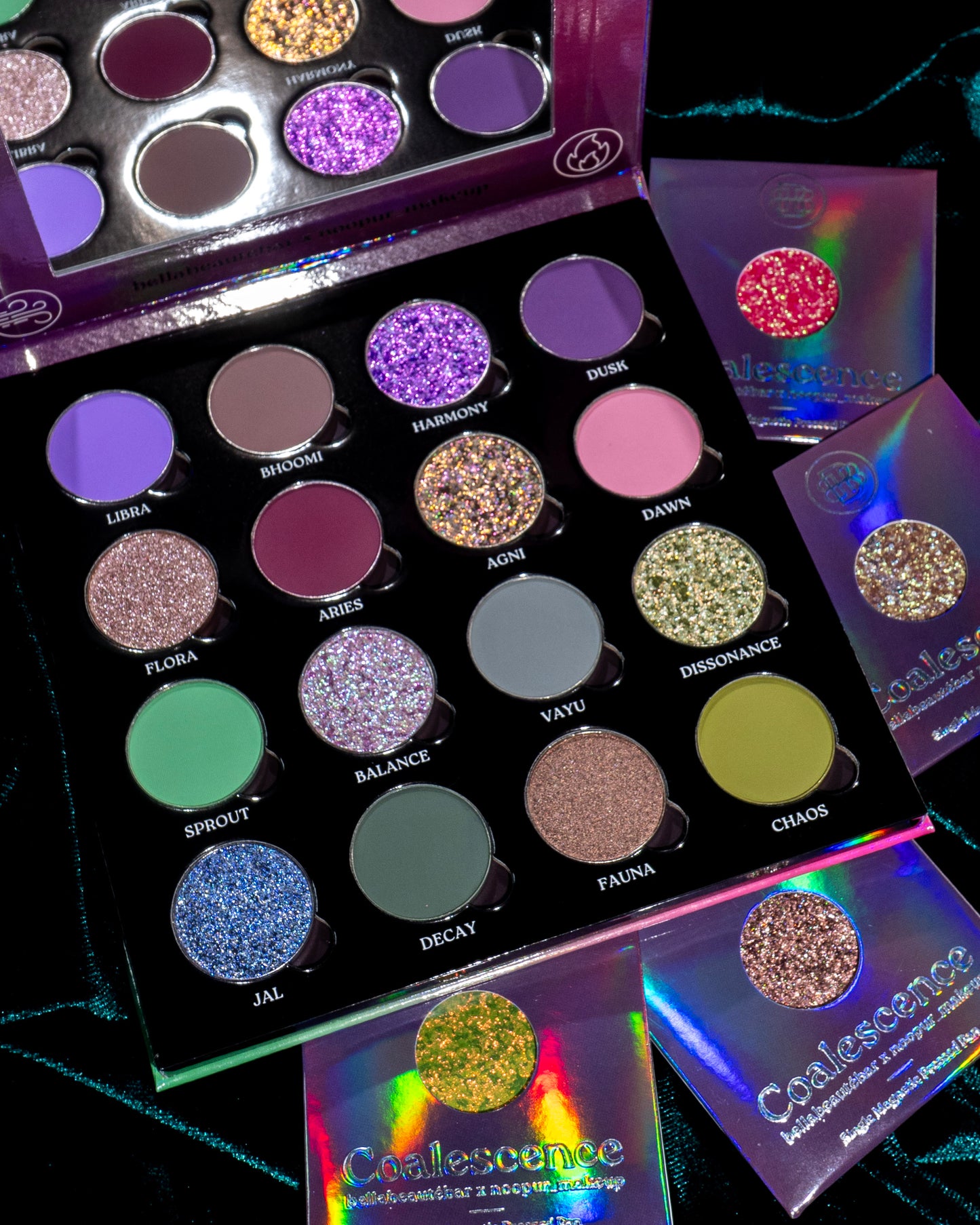 Coalescence x noopur_makeup Magnetic Palette
