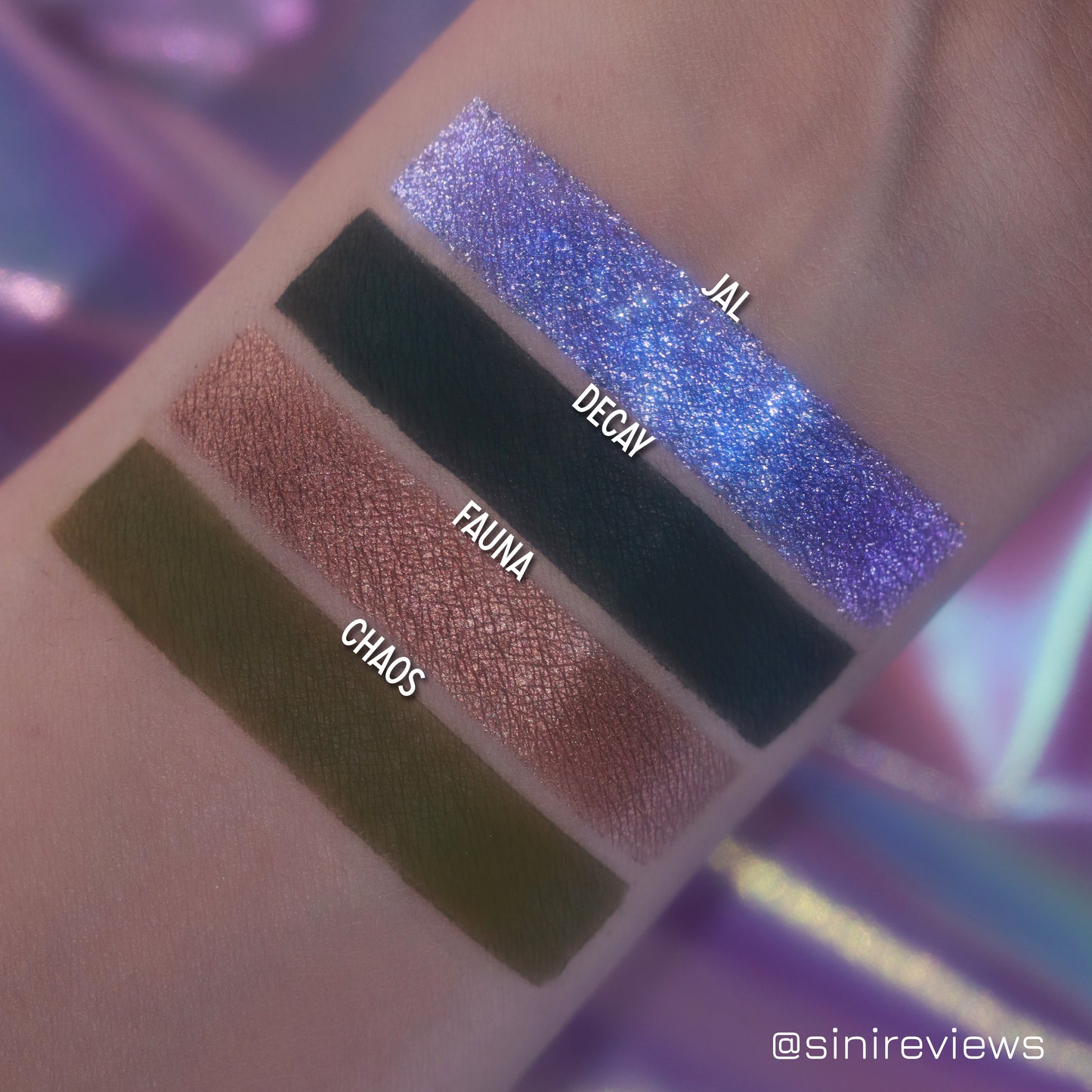 Coalescence x noopur_makeup Magnetic Palette