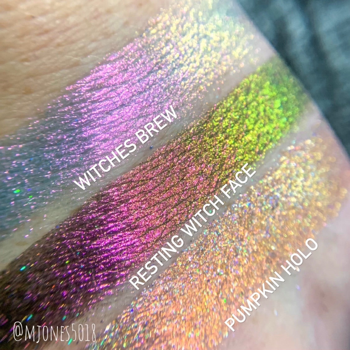 Resting Witch Face Multi-Chrome Pressed Pigment Single