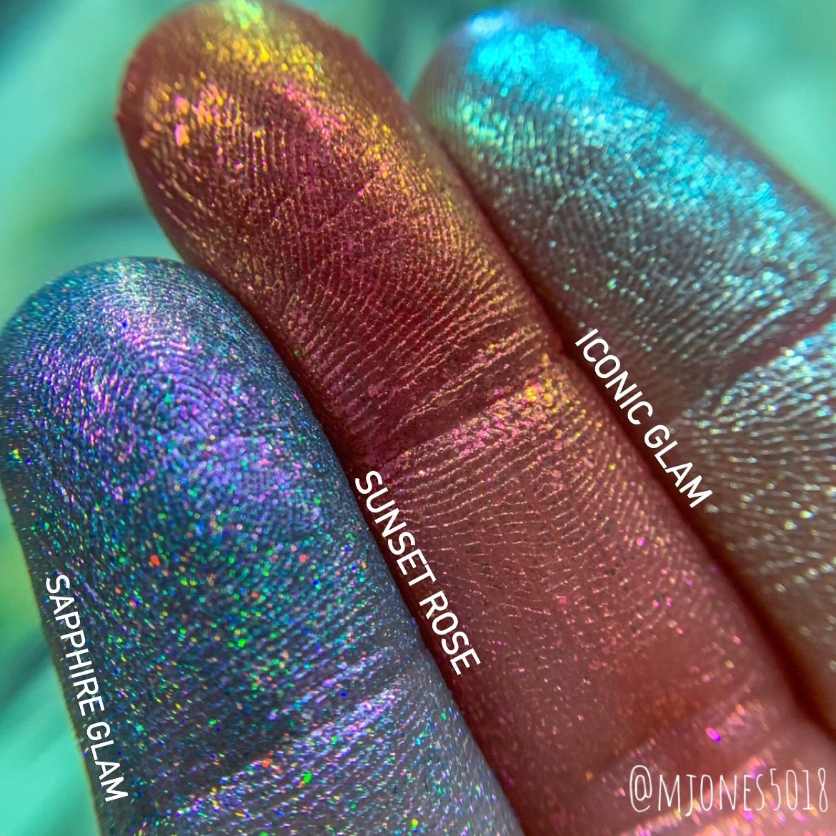 Iconic Glam Multi-Chrome Pressed Pigment Single